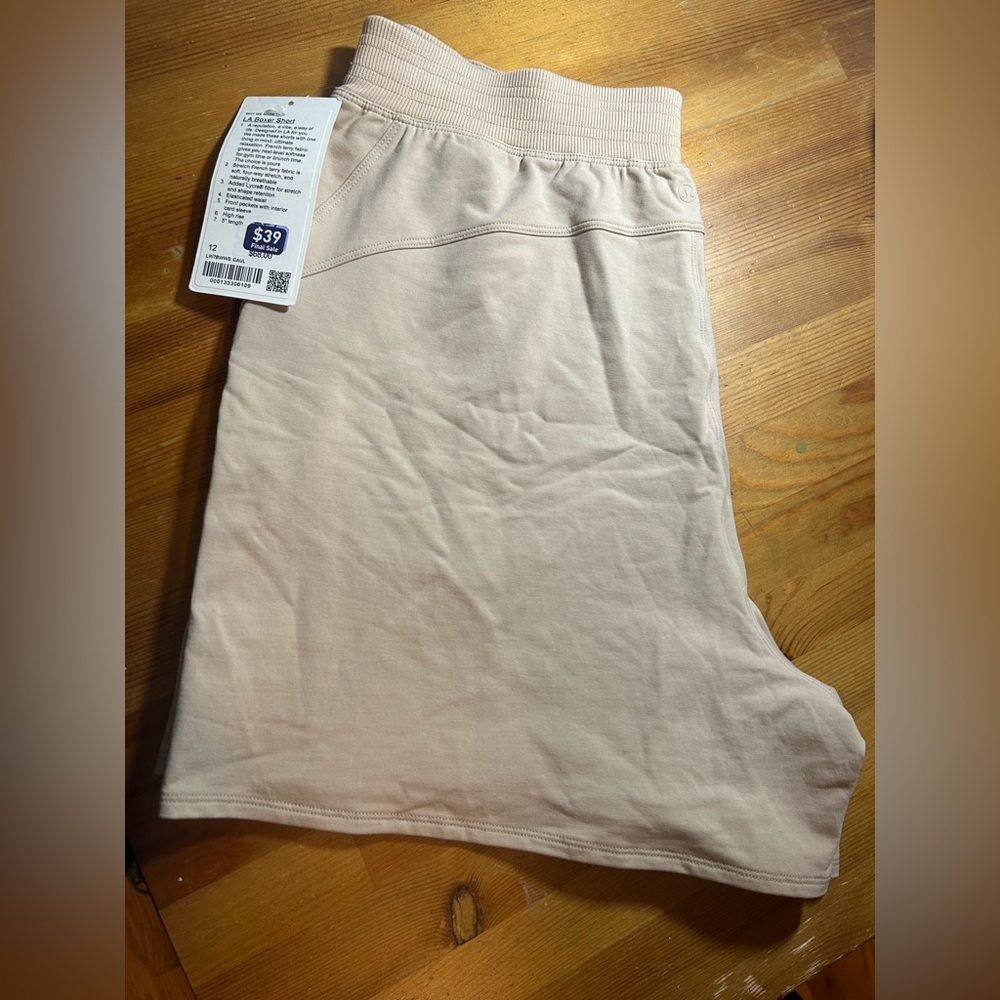 lululemon athletica High-Waist Women’s Shorts — Light Blush